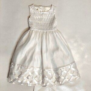 AMERICAN PRINCES WHITE SATIN DRESS WITH PEARL DETAIL - SIZE 6